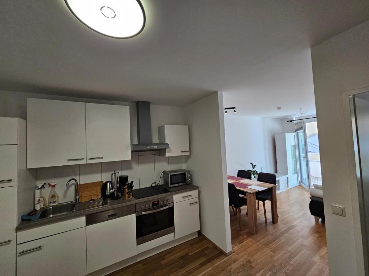 Stylish Apartment In Innsbruck + 1 Parking Spot エクステリア 写真