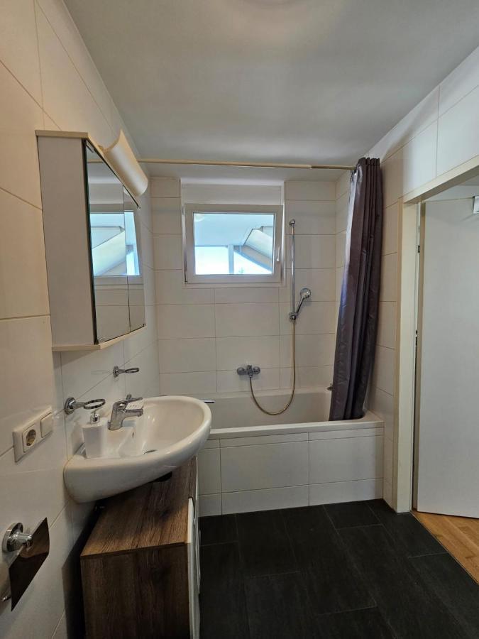 Stylish Apartment In Innsbruck + 1 Parking Spot エクステリア 写真